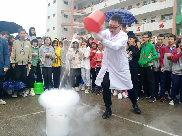 现场演示_副本.jpg